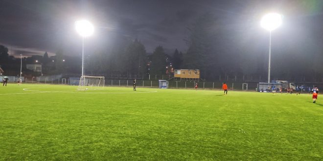 Dalcahue mejora la iluminación de su estadio con inversión municipal